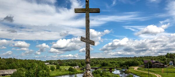 Quang cảnh xung quanh di tích kiến trúc từ thế kỷ 18 của tháp chuông nhà nguyện Ilyinskaya ở Cộng hòa Karelia. Quang cảnh xung quanh di tích kiến trúc từ thế kỷ 18 của tháp chuông nhà nguyện Ilyinskaya ở Cộng hòa Karelia. - Sputnik Việt Nam