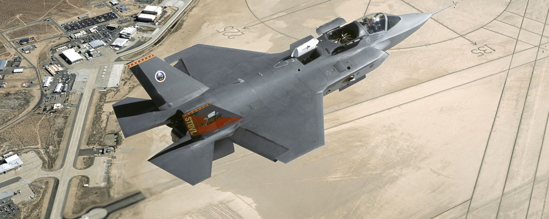 Máy bay chiến đấu thế hệ thứ năm F-35 Lightning II - Sputnik Việt Nam, 1920, 27.05.2021