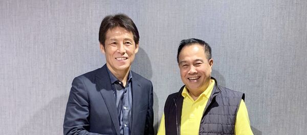 Thái Lan thuê HLV Akira Nishino dẫn ĐTQG lẫn đội U23 - Sputnik Việt Nam