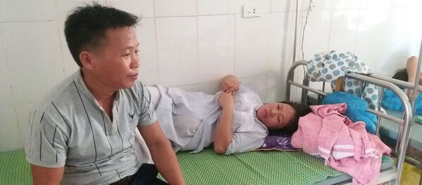 Vợ chồng anh Chiến thất thần, đau đớn trước cái chết của con trai - Sputnik Việt Nam