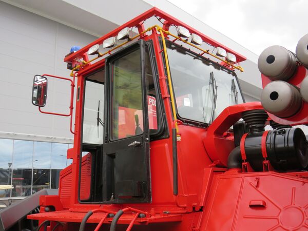 Nga giới thiệu xe chữa cháy rừng độc đáo PM-160 - Sputnik Việt Nam