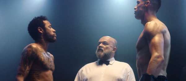 Cristiano Ronaldo chiến đấu với Neymar trên võ đài quyền anh (Video) - Sputnik Việt Nam