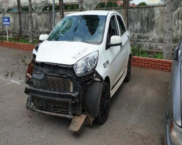 Nghi vấn CSGT tông chết người rồi bỏ chạy Nghi vấn CSGT tông chết người rồi bỏ chạy - Sputnik Việt Nam