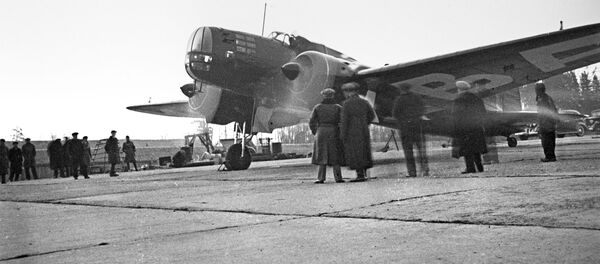 Máy bay ném bom DB-3  - Sputnik Việt Nam