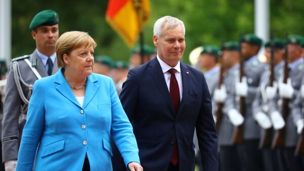 Thủ tướng Đức Angela Merkel và Thủ tướng Phần Lan Antti Rinne  - Sputnik Việt Nam