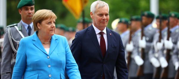 Thủ tướng Đức Angela Merkel và Thủ tướng Phần Lan Antti Rinne  - Sputnik Việt Nam