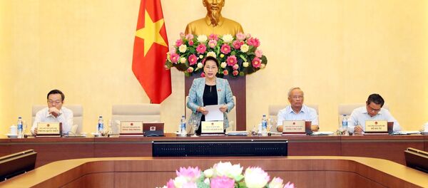 Chủ tịch Quốc hội Nguyễn Thị Kim Ngân chủ trì và phát biểu khai mạc Phiên họp thứ 35 của Ủy ban Thường vụ Quốc hội. - Sputnik Việt Nam