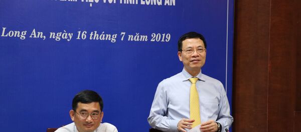  Bộ trưởng Bộ Thông tin và Truyền thông Nguyễn Mạnh Hùng phát biểu tại buổi làm việc.  - Sputnik Việt Nam