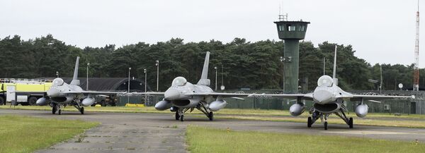 Đốt thuốc nổ. Mỹ lưu giữ bom hạt nhân tại các quốc gia châu Âu nào? - Sputnik Việt Nam