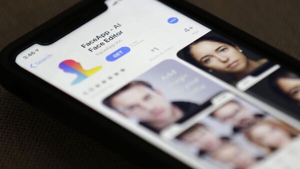 FaceApp  - Sputnik Việt Nam