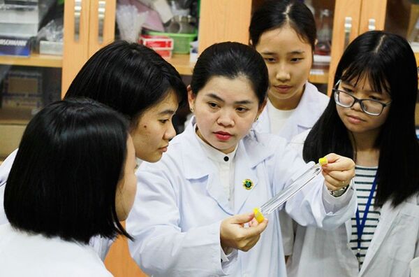 Danh sách Top 100 nhà khoa học hàng đầu châu Á năm nay có 2 người Việt - Sputnik Việt Nam