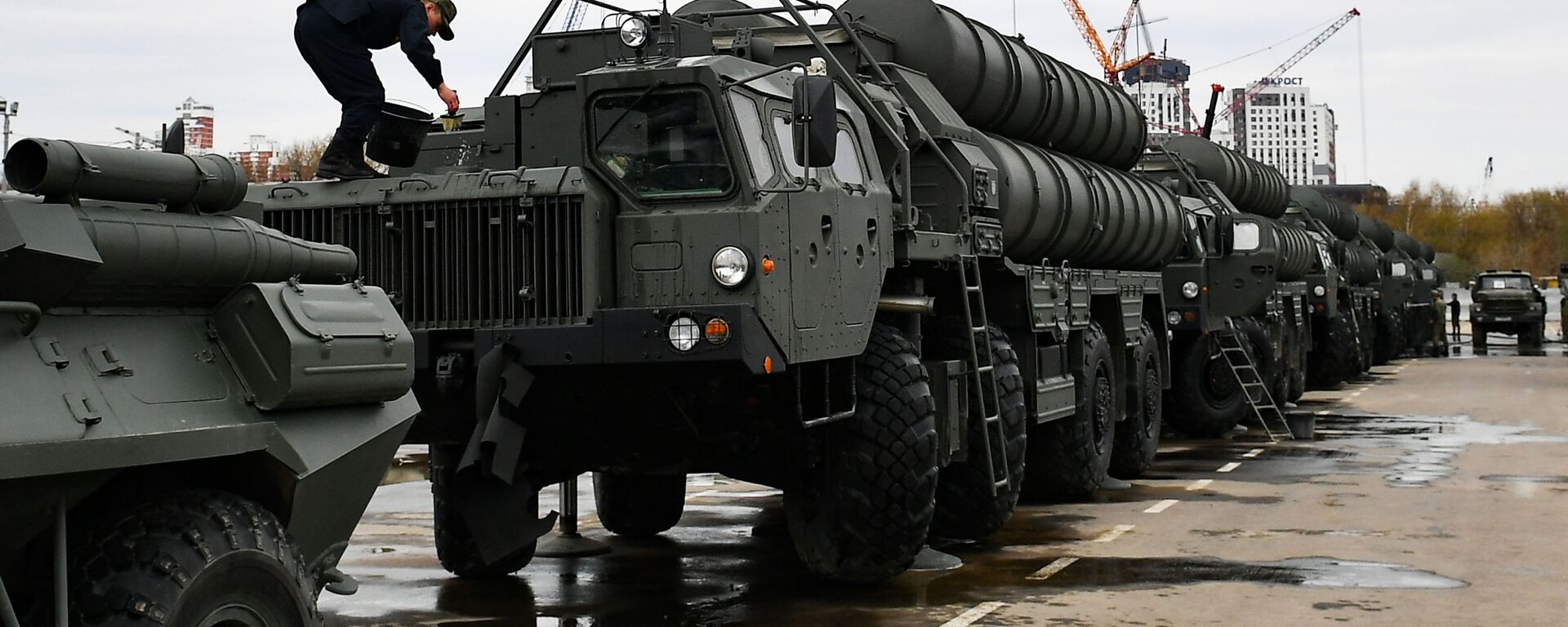 Hệ thống tên lửa phòng không S-400  - Sputnik Việt Nam, 1920, 18.07.2022