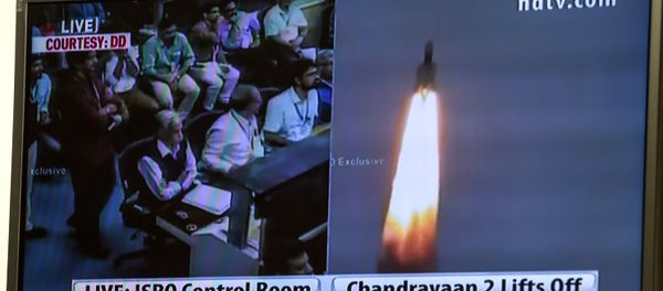 Ấn Độ đã phóng thành công tàu thám hiểm tự động Chandrayan-2 lên Mặt Trăng - Sputnik Việt Nam