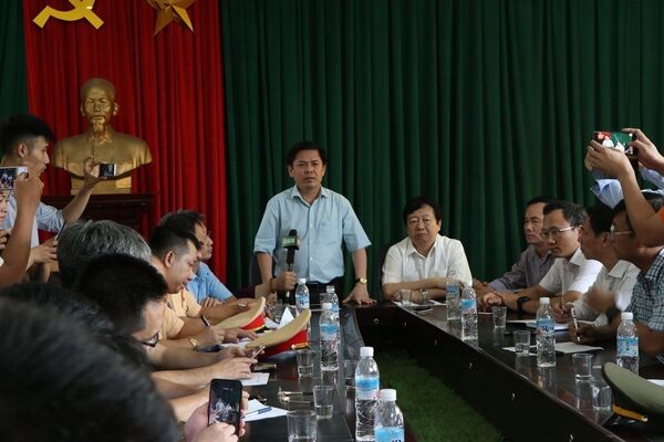 Công an Hải Dương tạm giữ tài xế gây tai nạn thảm khốc trên Quốc lộ 5 - Sputnik Việt Nam