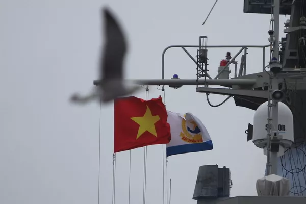Nghi thức long trọng chào đón tàu khu trục Quang Trung của Lực lượng Hải quân Việt Nam tại Vladivostok Nghi thức long trọng chào đón tàu khu trục Quang Trung của Lực lượng Hải quân Việt Nam tại Vladivostok - Sputnik Việt Nam
