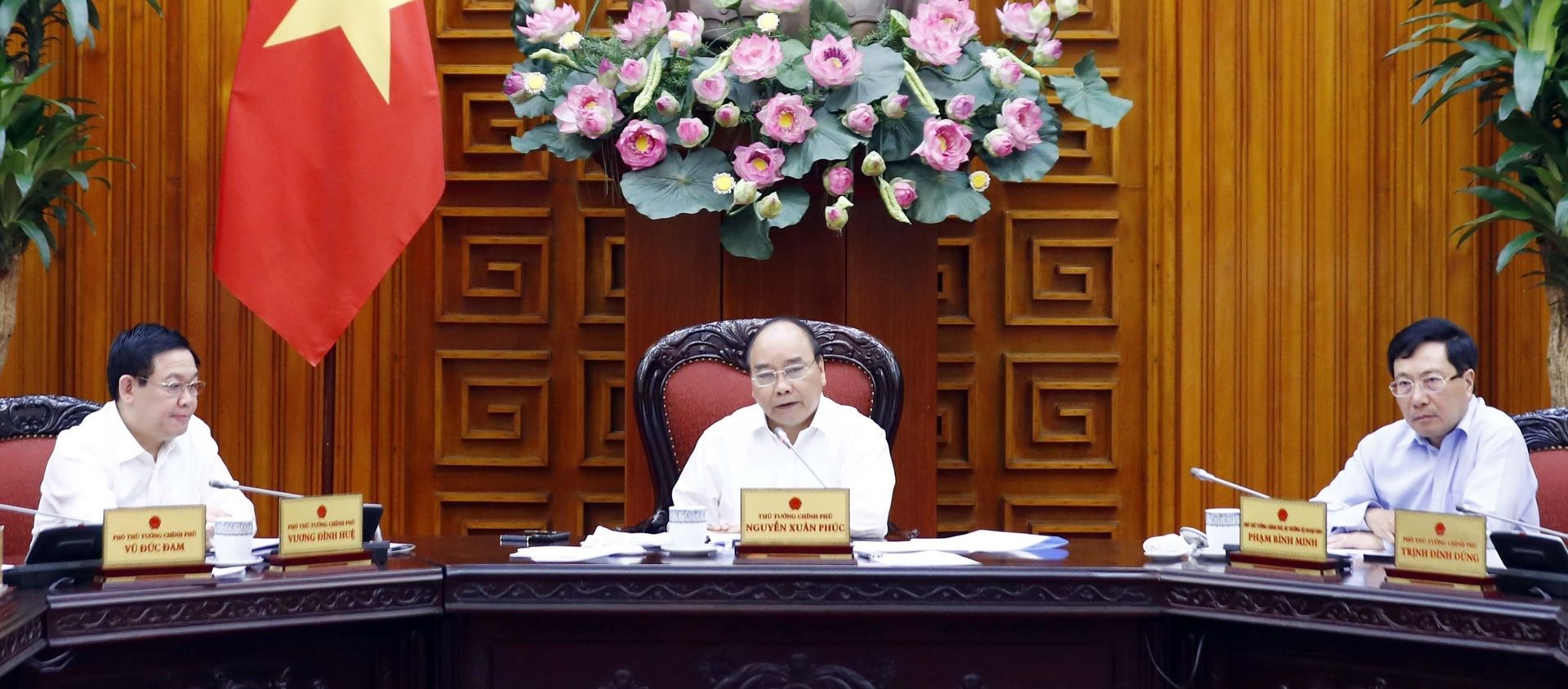 Thủ tướng Nguyễn Xuân Phúc chủ trì Phiên họp Chính phủ - Sputnik Việt Nam, 1920, 26.07.2019