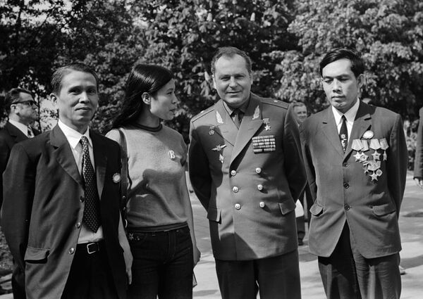 Ai là chủ tịch đầu tiên của Hội Hữu nghị Xô-Việt? Ai là chủ tịch đầu tiên của Hội Hữu nghị Xô-Việt? - Sputnik Việt Nam