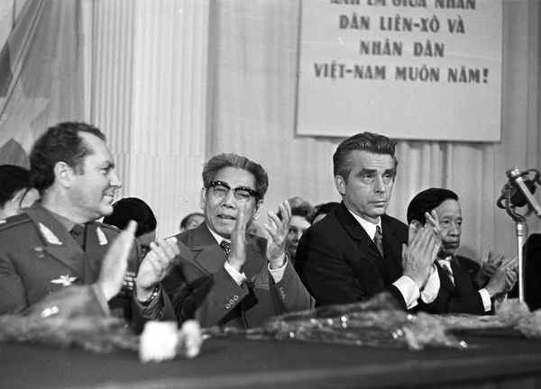 Hà Nội thân thuộc, Matxcơva gần gũi Hà Nội thân thuộc, Matxcơva gần gũi - Sputnik Việt Nam