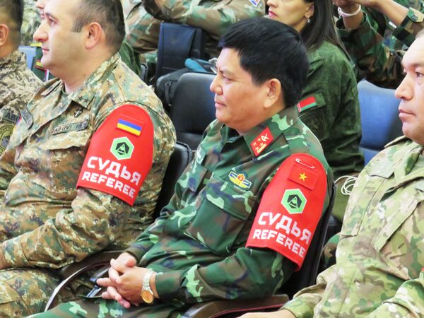Các “đầu bếp” chiến sĩ Việt Nam chuẩn bị cho cuộc thi “Bếp dã chiến” tại Army Games 2019 - Sputnik Việt Nam