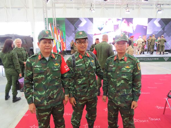 Các “đầu bếp” chiến sĩ Việt Nam chuẩn bị cho cuộc thi “Bếp dã chiến” tại Army Games 2019 - Sputnik Việt Nam