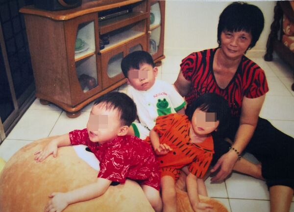 Người bảo mẫu hi sinh tính mạng để cứu những đứa trẻ thoát chết trong lửa - Sputnik Việt Nam