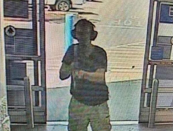 Ứng viên Tổng thống Hoa Kỳ mỉm cười khi bình luận về vụ thảm sát ở Mỹ - Sputnik Việt Nam