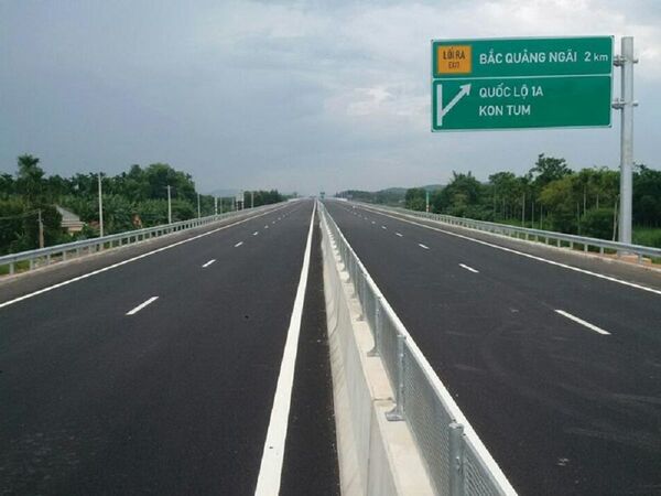 Bộ GTVT hủy thầu rộng rãi quốc tế: Ai sẽ xây dựng dự án đường bộ cao tốc Bắc – Nam? Bộ GTVT hủy thầu rộng rãi quốc tế: Ai sẽ xây dựng dự án đường bộ cao tốc Bắc – Nam? - Sputnik Việt Nam