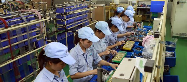 Hoạt động sản xuất tại Công ty TNHH Công nghiệp Minda Việt Nam (khu công nghiệp Bình Xuyên) Hoạt động sản xuất tại Công ty TNHH Công nghiệp Minda Việt Nam (khu công nghiệp Bình Xuyên) - Sputnik Việt Nam