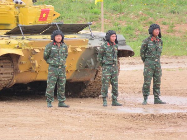 “Tank Biathlon 2019”: Việt Nam thua Cuba... 1 giây! - Sputnik Việt Nam