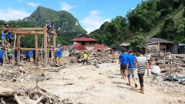 Dựng lại 31 ngôi nhà bị lũ cuốn trôi ở Thanh Hóa  - Sputnik Việt Nam