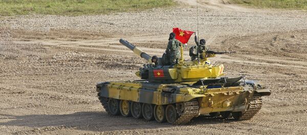  Đội lái tăng Việt Nam tại Alabino. Ngày 6 tháng 8 - Sputnik Việt Nam