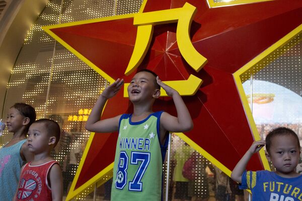 Không ăn uống và ồn ào: Bảo tàng Trung Quốc tuyên chiến với du khách bừa bãi Không ăn uống và ồn ào: Bảo tàng Trung Quốc tuyên chiến với du khách bừa bãi - Sputnik Việt Nam