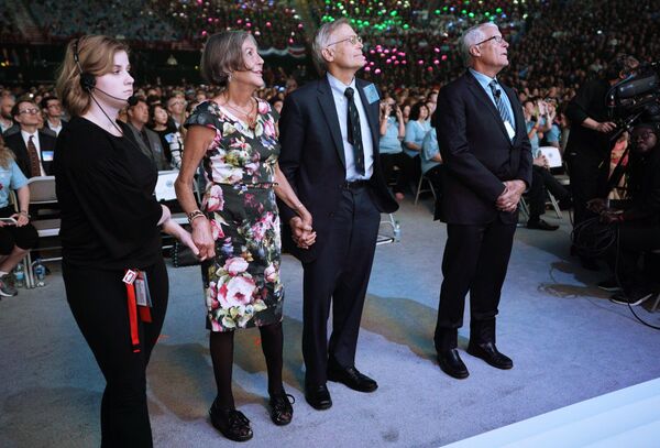 Bloomberg công bố danh sách những gia tộc giàu nhất thế giới - Sputnik Việt Nam