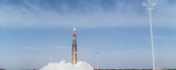 Tên lửa tầm trung Mỹ Pershing II. - Sputnik Việt Nam