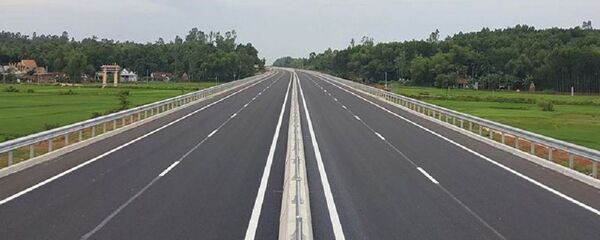 ới các dự án xây dựng đường cao tốc, doanh nghiệp trong nước rất khó đáp ứng điều kiện để tham gia đấu thầu. - Sputnik Việt Nam