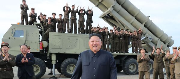 Bệ phóng tên lửa mới siêu lớn của Triều Tiên Bệ phóng tên lửa mới siêu lớn của Triều Tiên - Sputnik Việt Nam