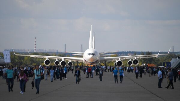 Máy bay chở khách thân rộng IL-96 của Liên Xô và Nga tại Triển lãm Hàng không MAKS-2019 - Sputnik Việt Nam