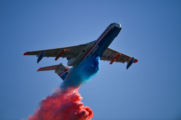 Thủy phi cơ Beriev Be-200ES tại Triển lãm Hàng không và Vũ trụ Quốc tế MAKS-2019, ngoại ô Moskva - Sputnik Việt Nam