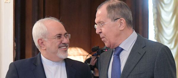 Bộ trưởng Ngoại giao Iran Mohammad Javad Zarif và Bộ trưởng Ngoại giao Nga Sergei Lavrov - Sputnik Việt Nam