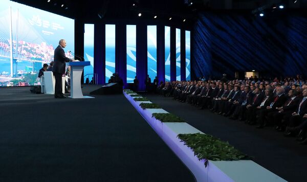 Ông Putin: Khu vực châu Á-Thái Bình Dương sẽ đóng vai trò quan trọng trên thế giới - Sputnik Việt Nam