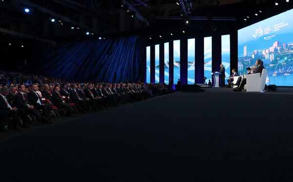 Nga đang đóng kín những gì tạm thời cần giữ cho mình - Sputnik Việt Nam