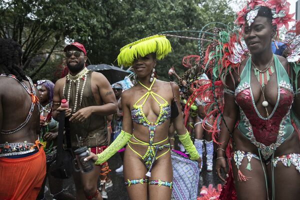 Những người tham gia cuộc diễu hành West Indian American Day Parade ở Brooklyn - Sputnik Việt Nam