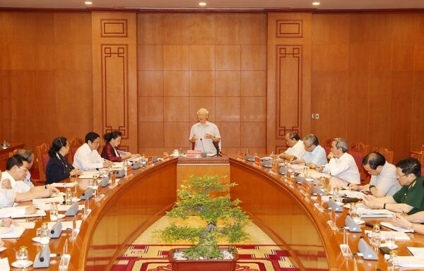 Tổng Bí thư, Chủ tịch nước chủ trì họp Tiểu ban Văn kiện Đại hội Đảng - Sputnik Việt Nam