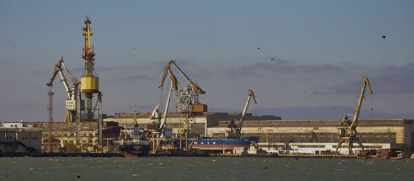 Nhà máy đóng tàu Zaliv ở Kerch, Nga - Sputnik Việt Nam