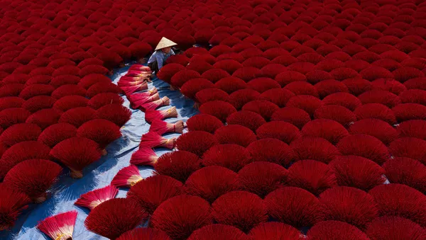 Bức ảnh Incense work (Làm nhang) của nhiếp ảnh gia Việt Khánh Phan, tham gia cuộc thi ảnh AGORA Awards 2019 - Sputnik Việt Nam