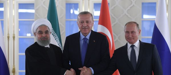 Các tổng thống Iran, Thổ Nhĩ Kỳ và Nga tại Hội nghị thượng đỉnh ba bên về Syria ở Ankara - Sputnik Việt Nam