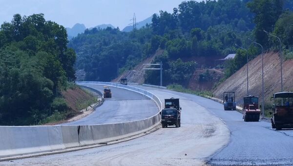 Những hạng mục còn lại đang tiếp tục hoàn thiện đảm bảo mục tiêu thông xe kỹ thuật vào cuối tháng 9/2019.  - Sputnik Việt Nam