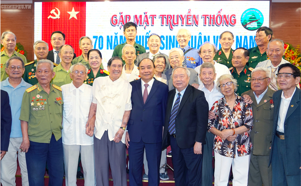 Thủ tướng bày tỏ rất ấn tượng về những Thiếu sinh quân Việt Nam Thủ tướng bày tỏ rất ấn tượng về những Thiếu sinh quân Việt Nam - Sputnik Việt Nam