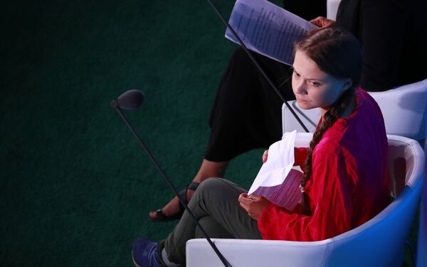 Cô gái 16 tuổi ra trước LHQ cáo buộc các lãnh đạo thế giới «đánh cắp tuổi thơ» - Sputnik Việt Nam