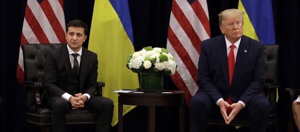 Президент Украины Владимир Зеленский на встрече с президентом США Дональдом Трампом в Нью-Йорке Президент Украины Владимир Зеленский на встрече с президентом США Дональдом Трампом в Нью-Йорке - Sputnik Việt Nam